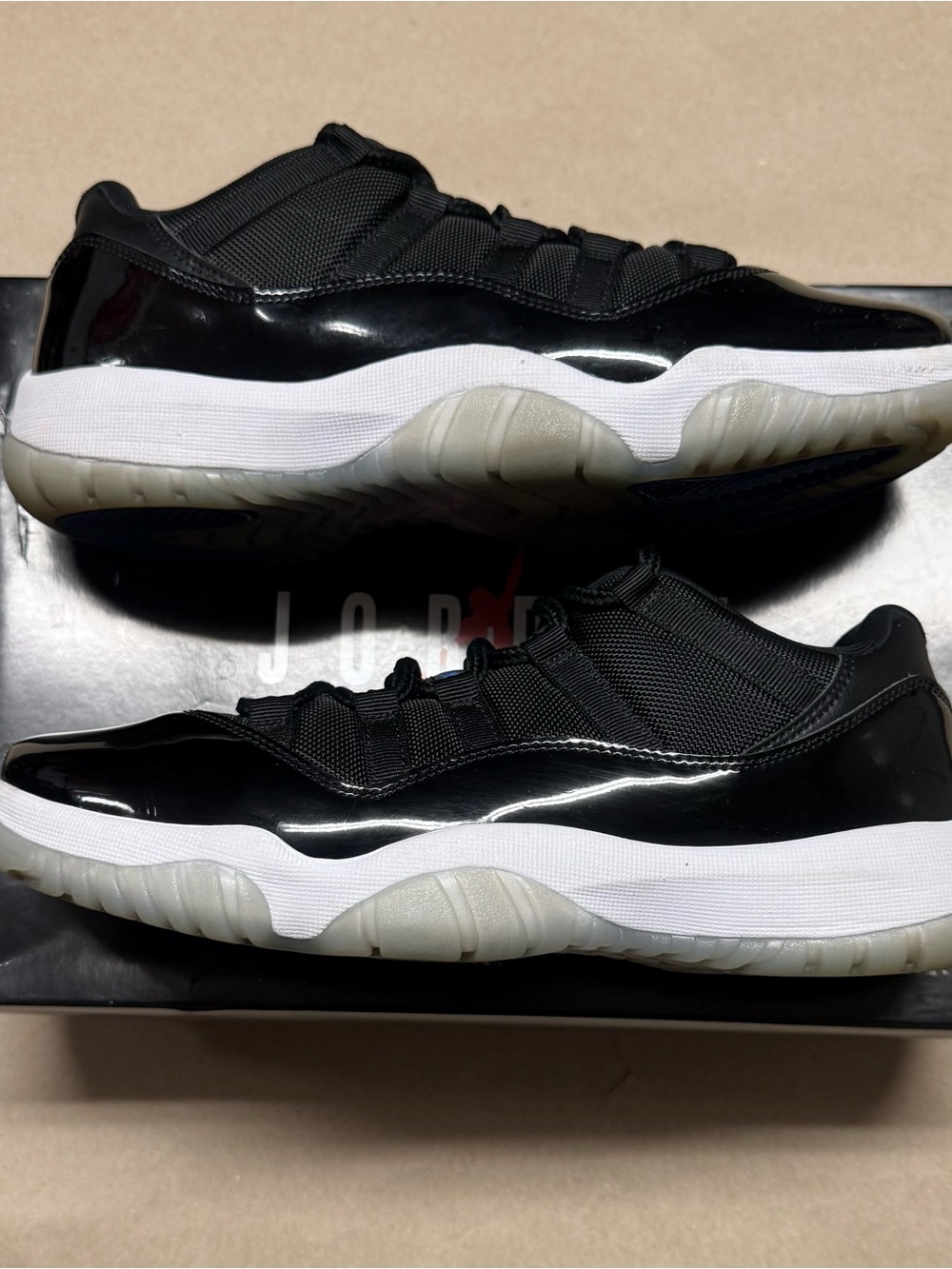Nike Air Jordan 11 XI Retro Low Space Jam Mens size 8.5 Basketball Shoes Rare!